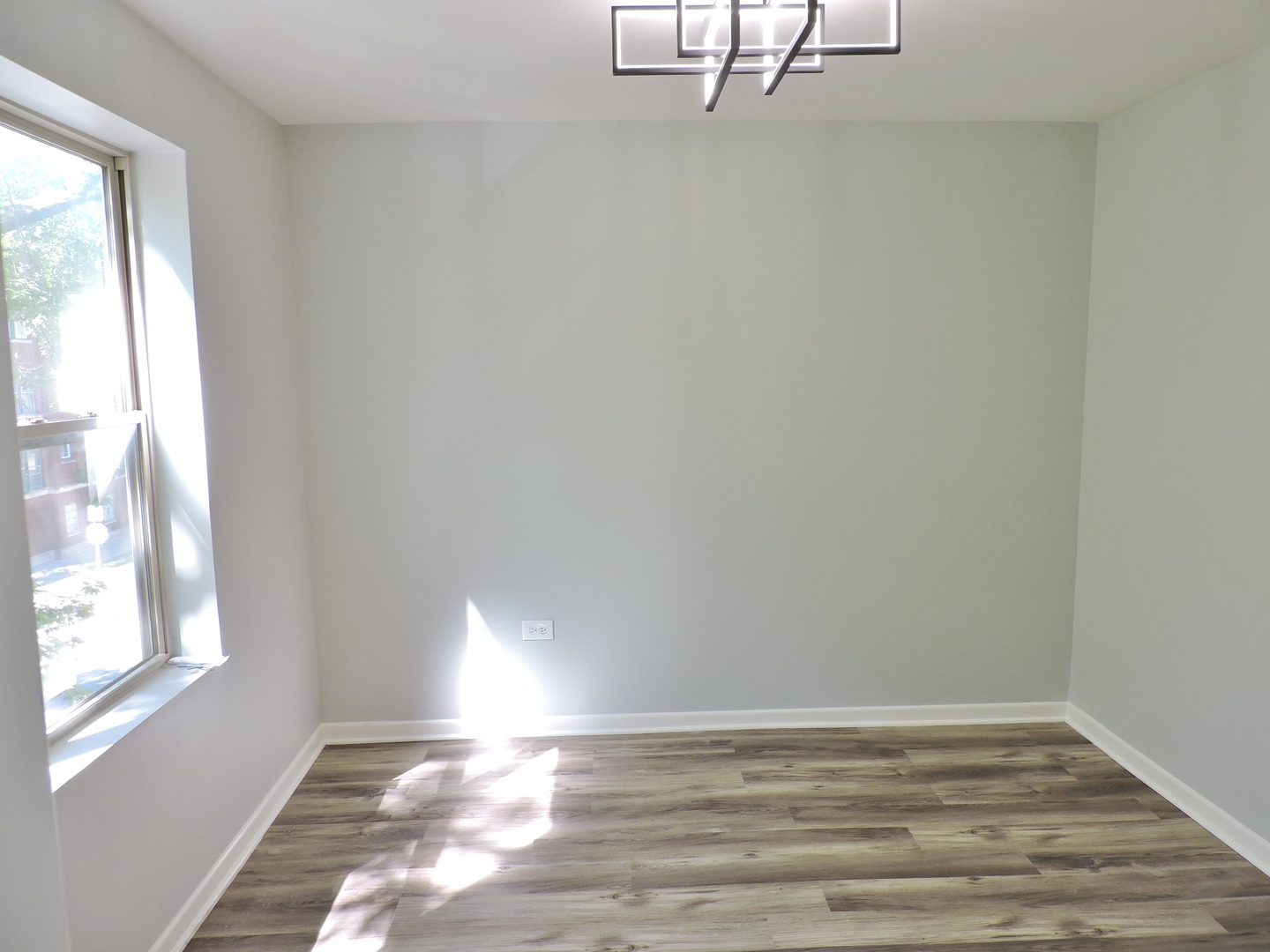 7037 South Oglesby Avenue Chicago IL 60649