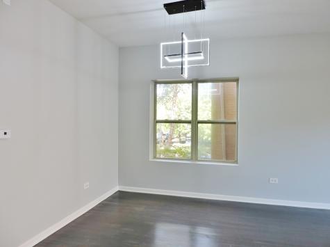 7037 South Oglesby Avenue Chicago IL 60649