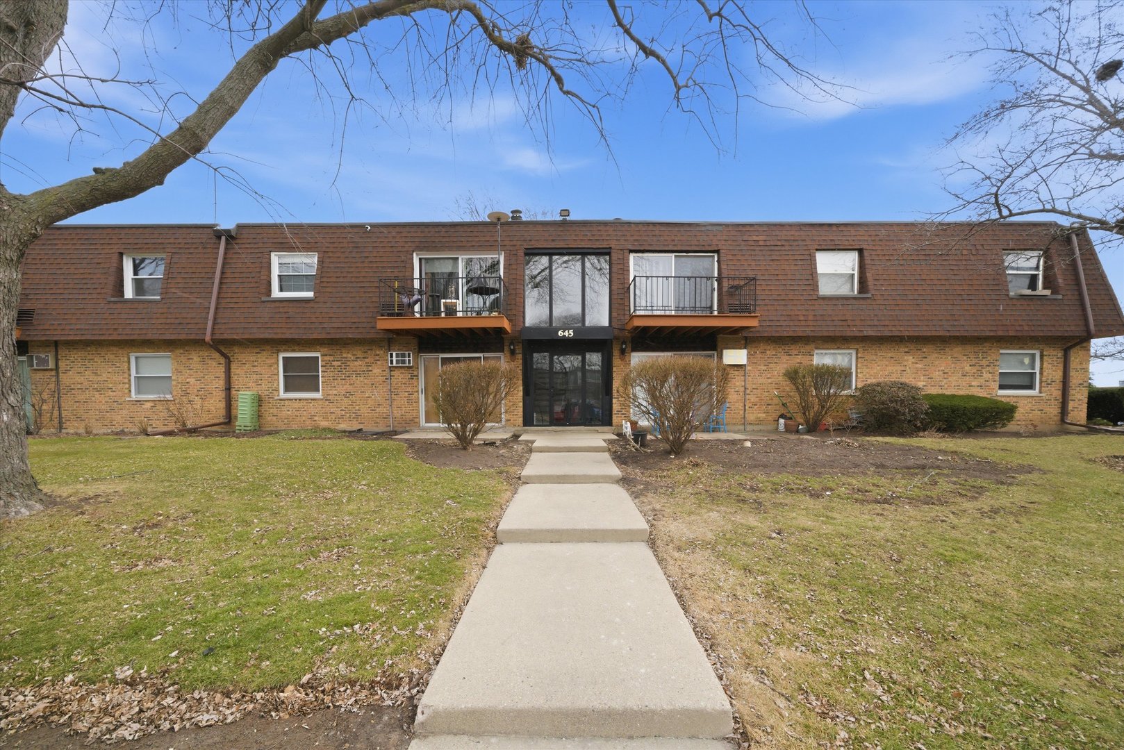 645 Grove Drive Buffalo Grove IL 60089