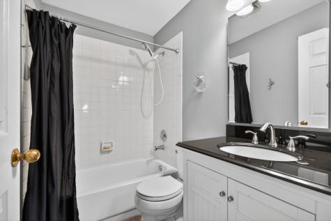 330 Stillwater Court Wauconda IL 60084