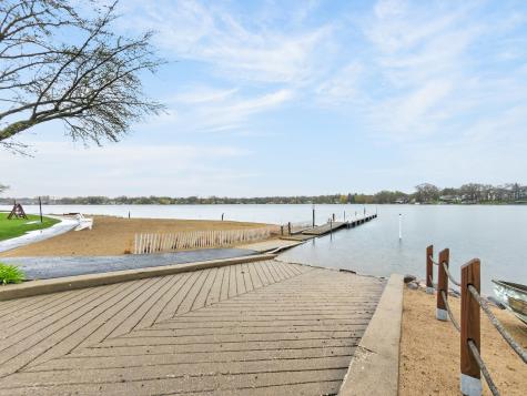 330 Stillwater Court Wauconda IL 60084