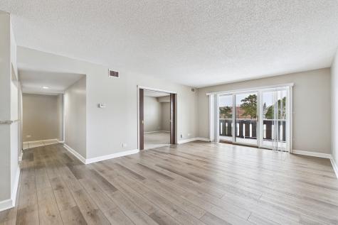 13000 West Heiden Circle Lake Bluff IL 60044