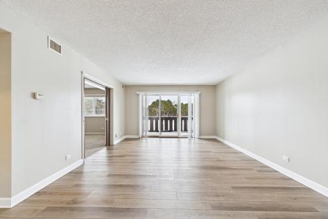 13000 West Heiden Circle Lake Bluff IL 60044