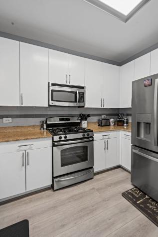 757 North Orleans Street Chicago IL 60654