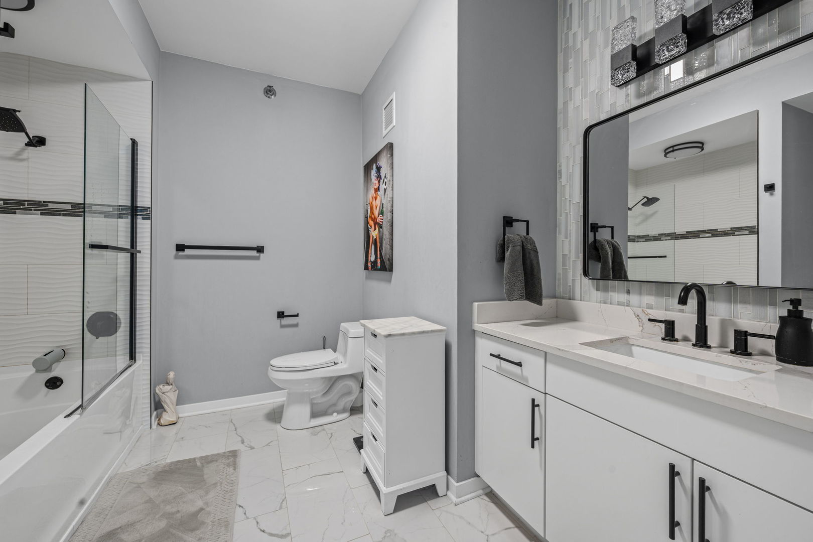 757 North Orleans Street Chicago IL 60654