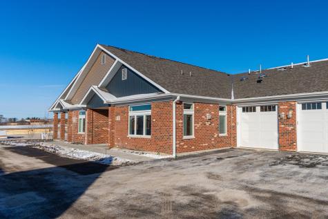 60 Kloe Lane Sycamore IL 60178