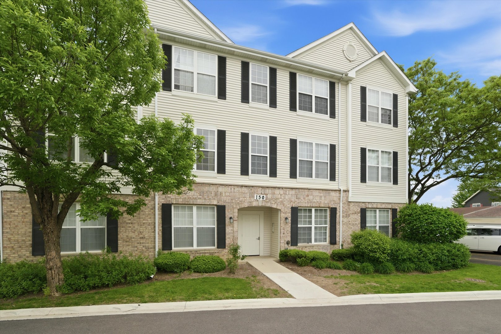150 South Waters Edge Drive Glendale Heights IL 60139