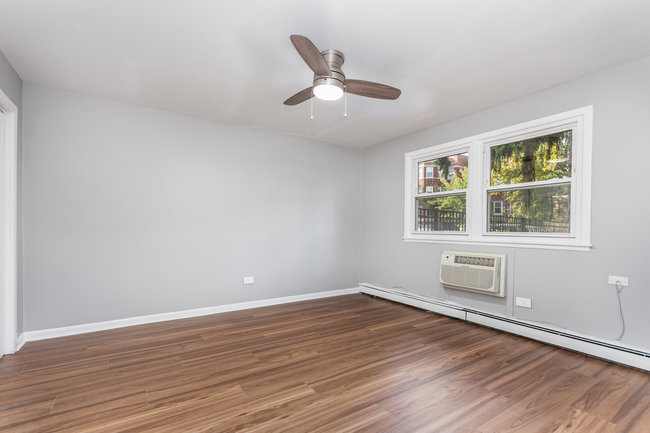 1511 West Birchwood Avenue Chicago IL 60626
