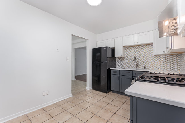 1511 West Birchwood Avenue Chicago IL 60626