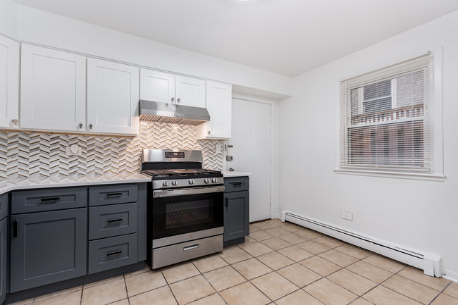 1511 West Birchwood Avenue Chicago IL 60626