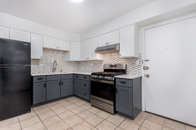 1511 West Birchwood Avenue Chicago IL 60626