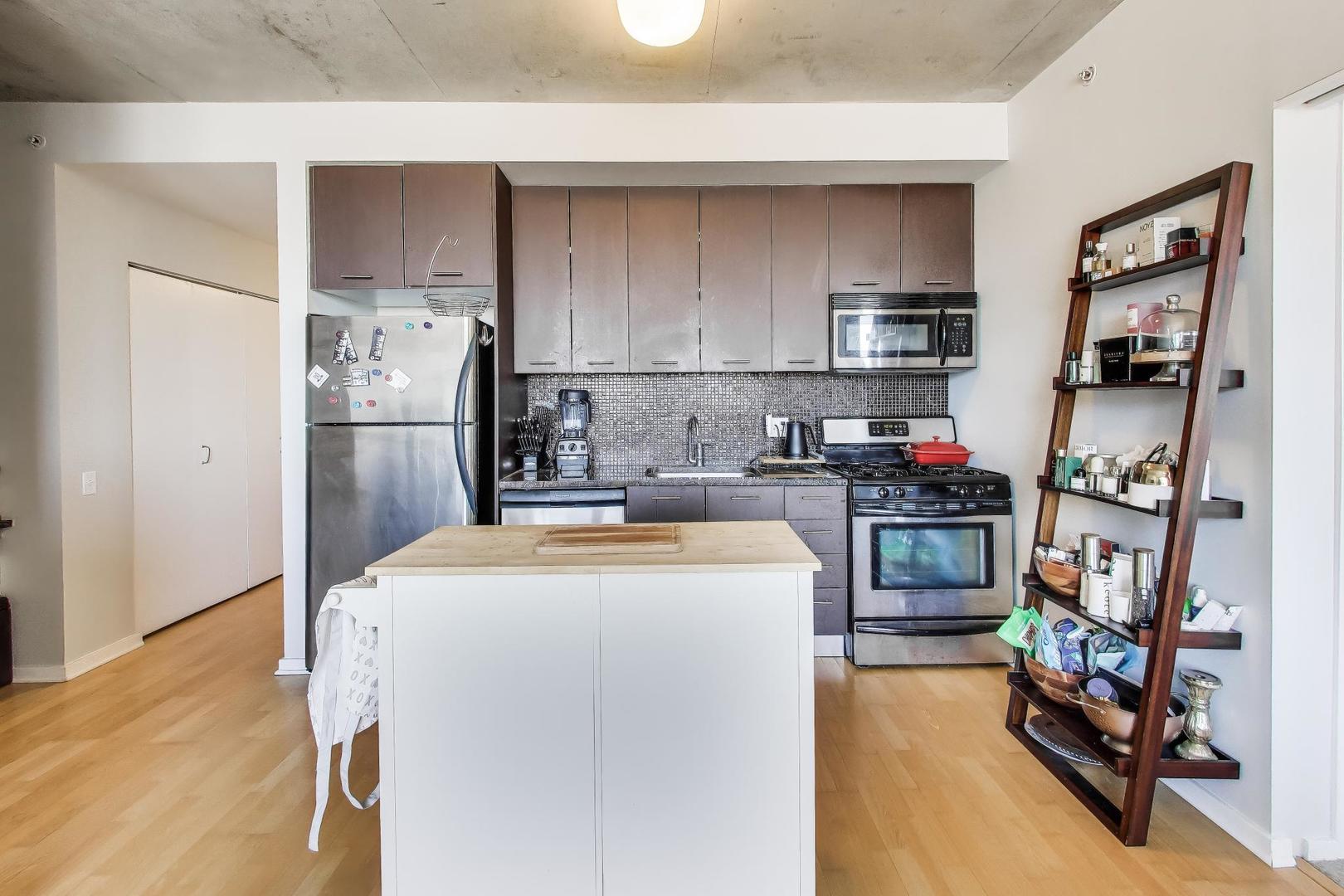 659 West Randolph Street Chicago IL 60661