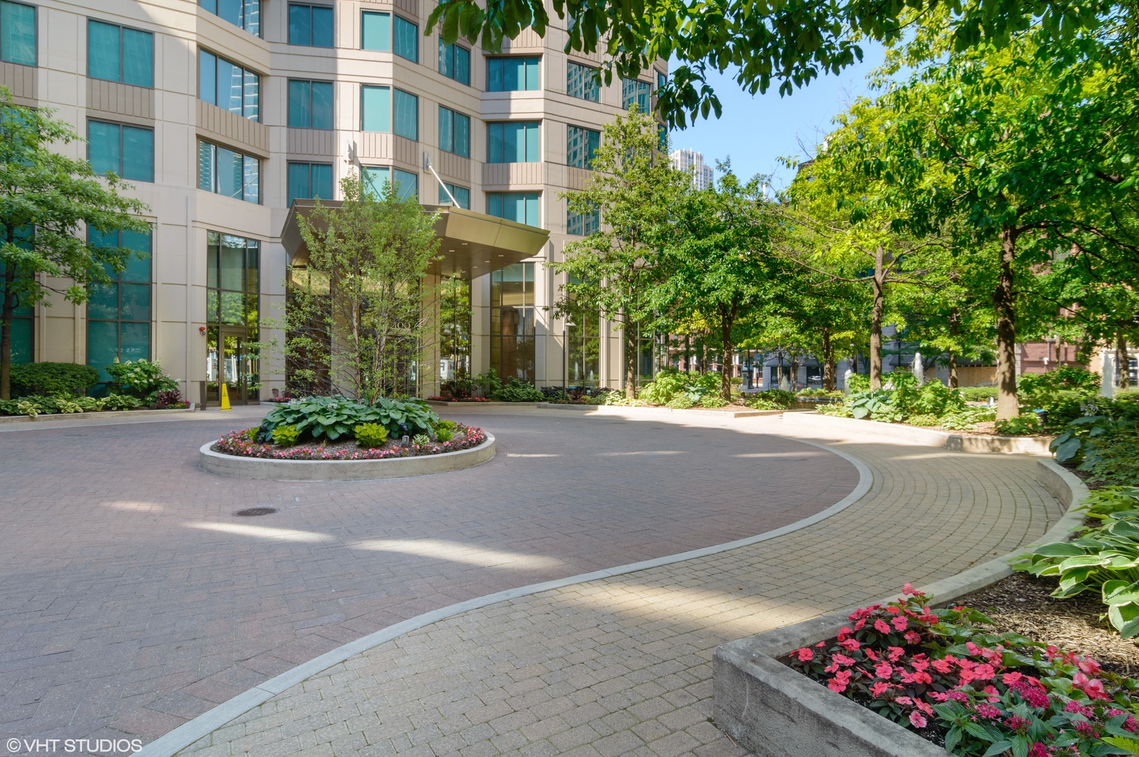 400 North La Salle Drive Chicago IL 60654