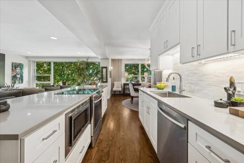 3180 North Lake Shore Drive Chicago IL 60657