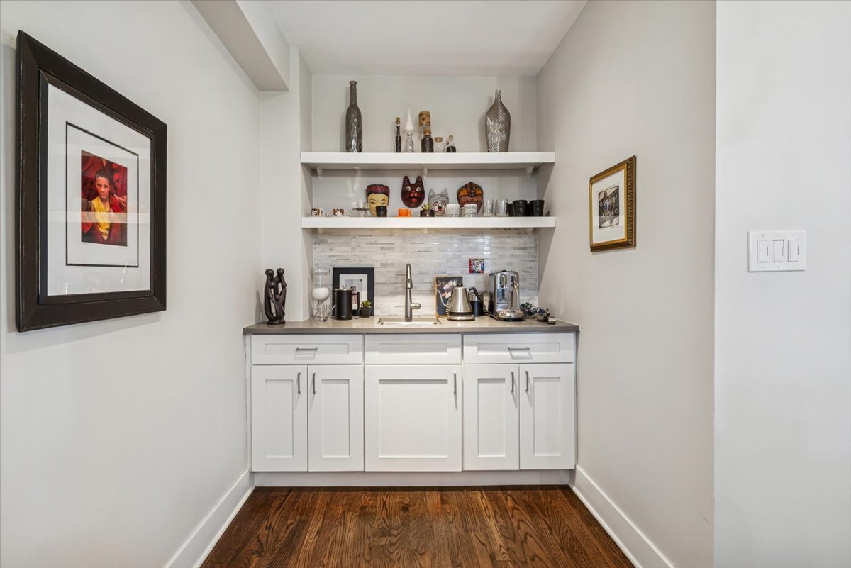 3180 North Lake Shore Drive Chicago IL 60657