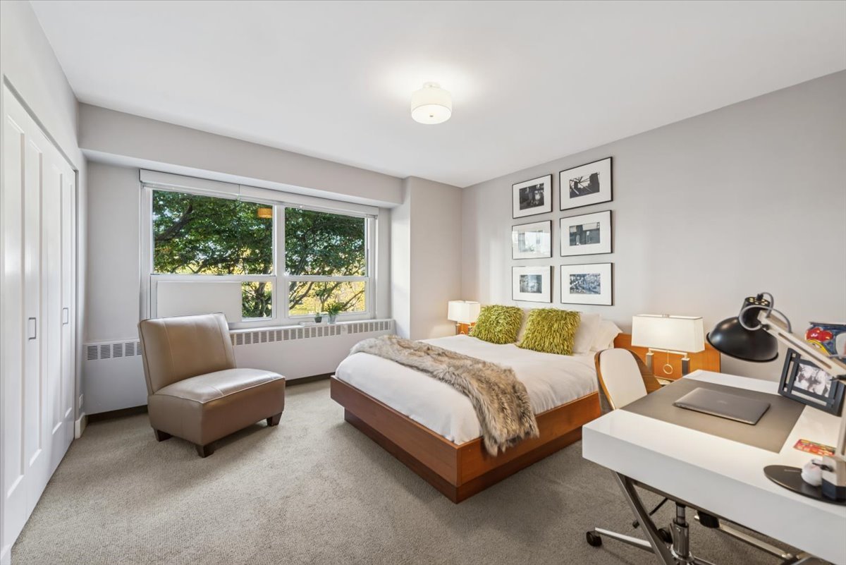 3180 North Lake Shore Drive Chicago IL 60657