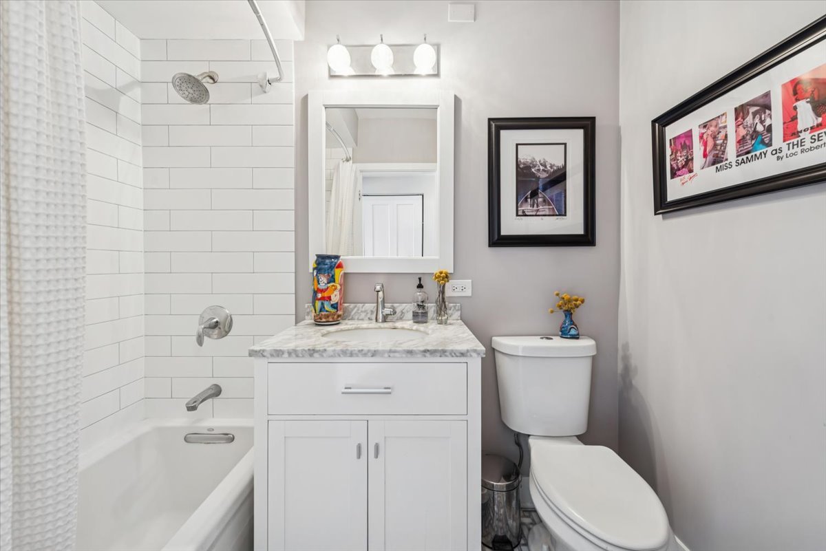 3180 North Lake Shore Drive Chicago IL 60657