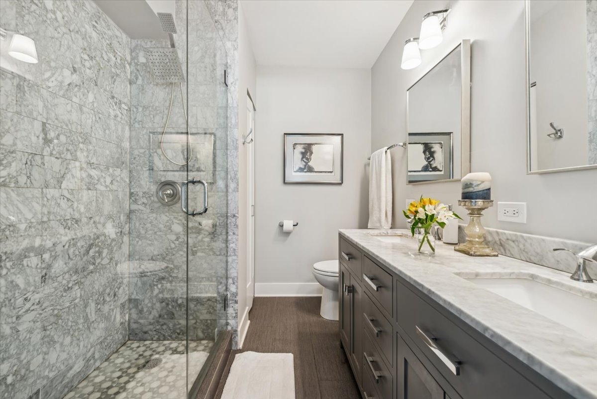 3180 North Lake Shore Drive Chicago IL 60657