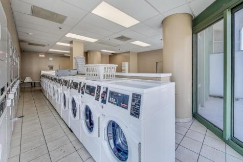 111 West Maple Street Chicago IL 60611