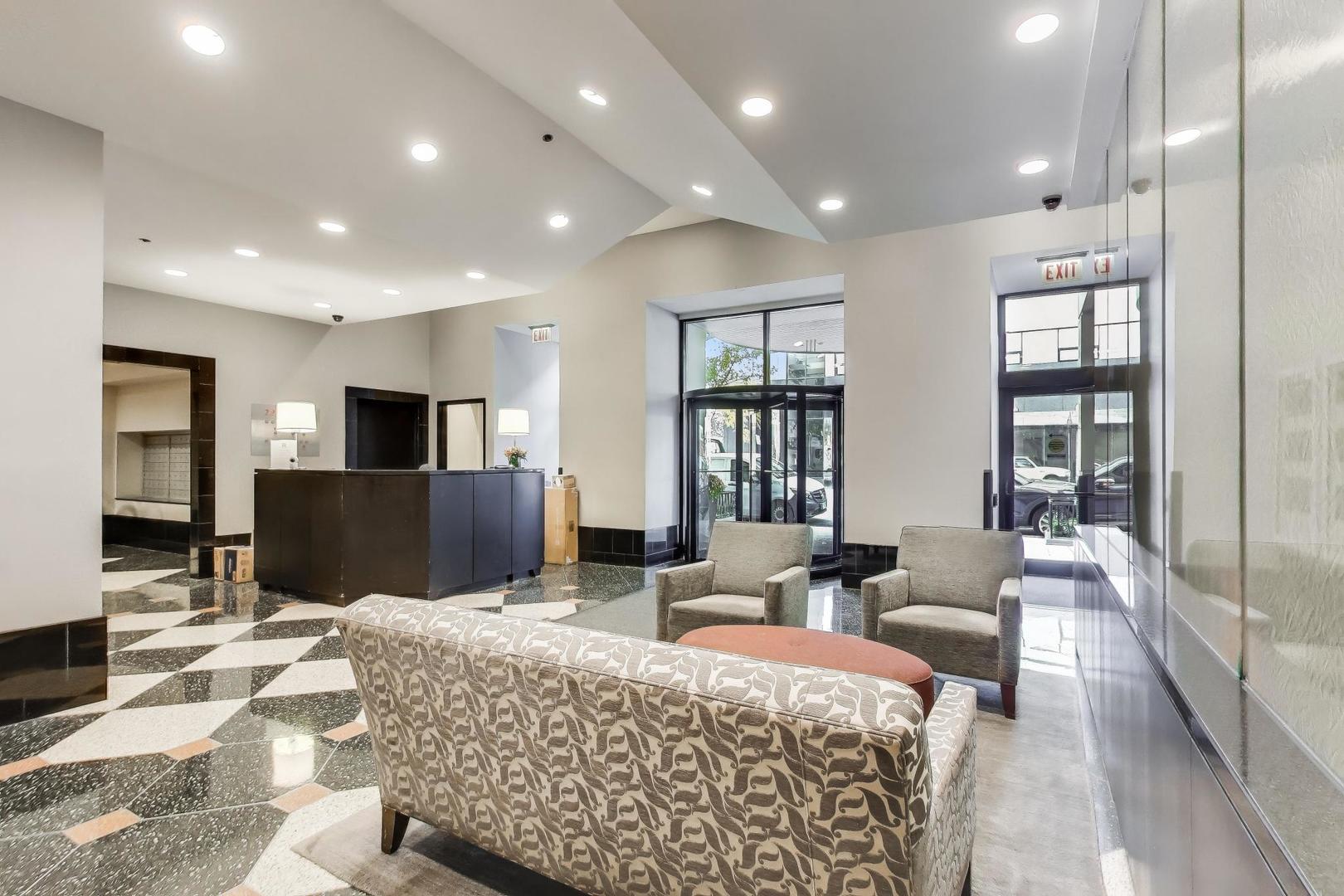 111 West Maple Street Chicago IL 60611