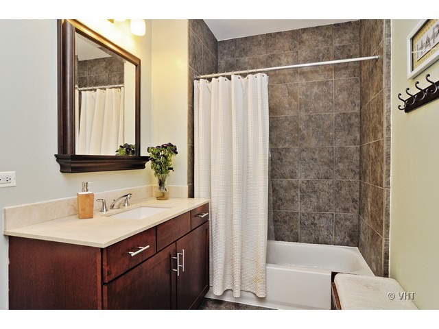 770 West Gladys Avenue Chicago IL 60661
