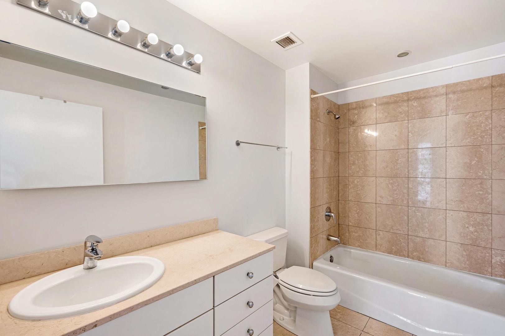 8 East Randolph Street Chicago IL 60601