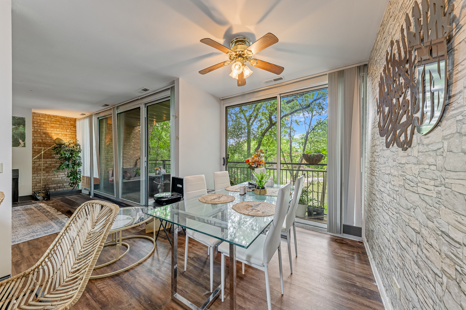 6015 Forest View Road Lisle IL 60532