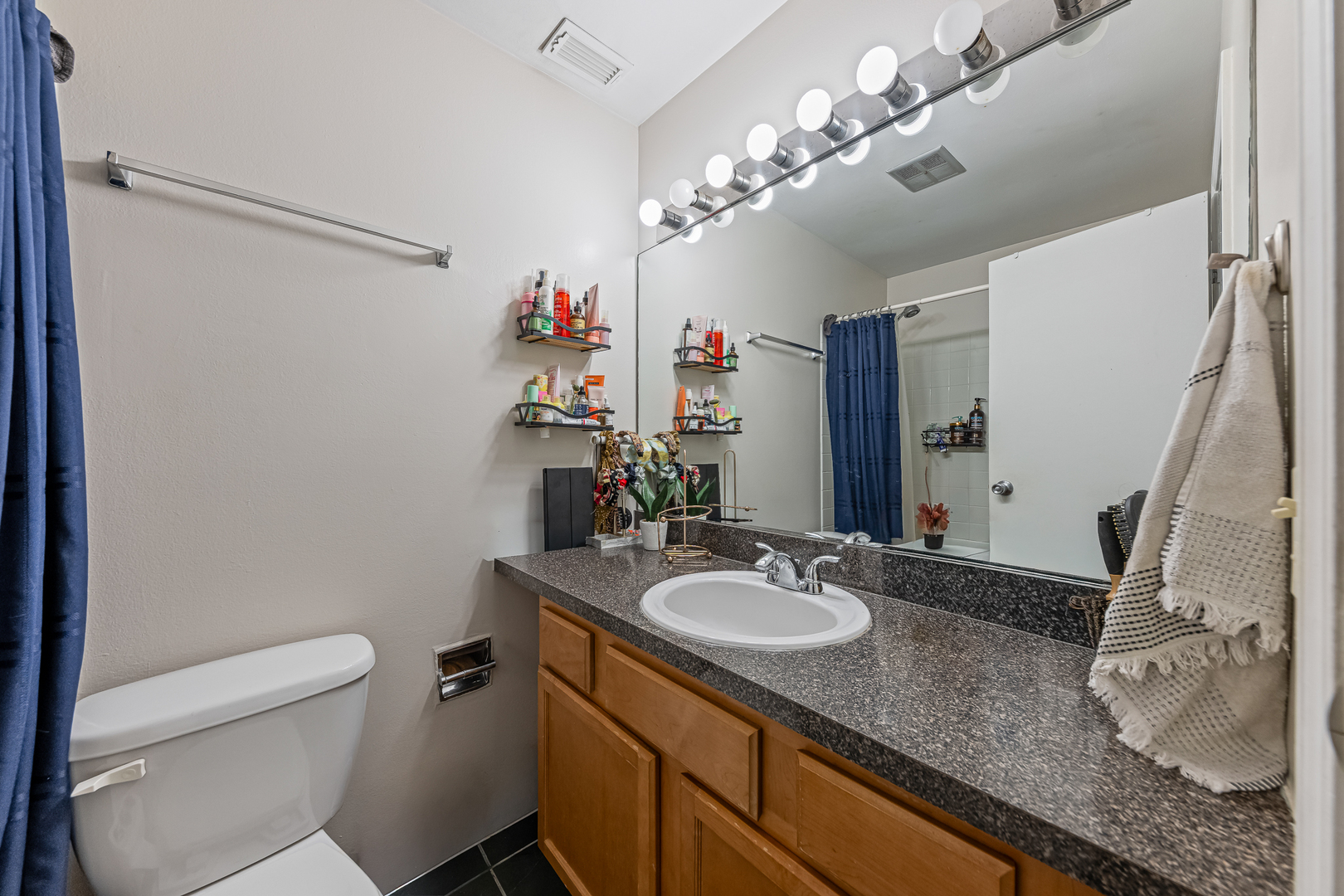 6015 Forest View Road Lisle IL 60532