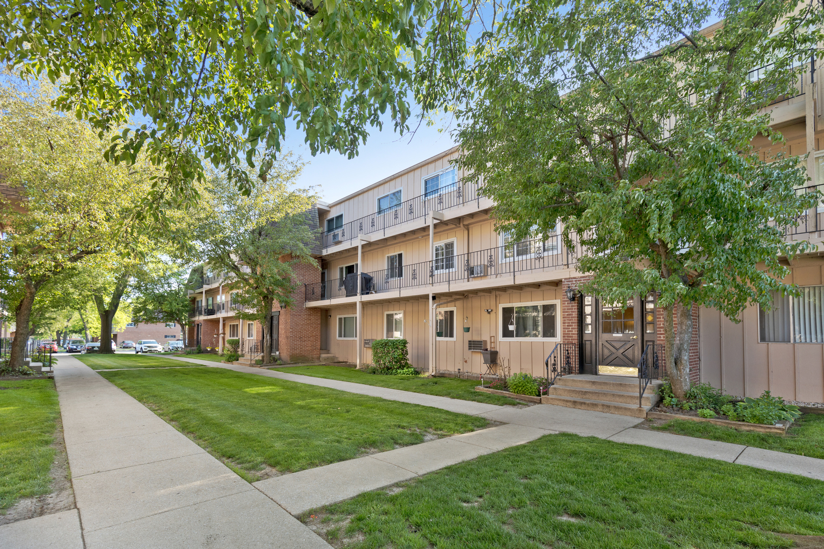 2508 Algonquin Road Rolling Meadows IL 60008
