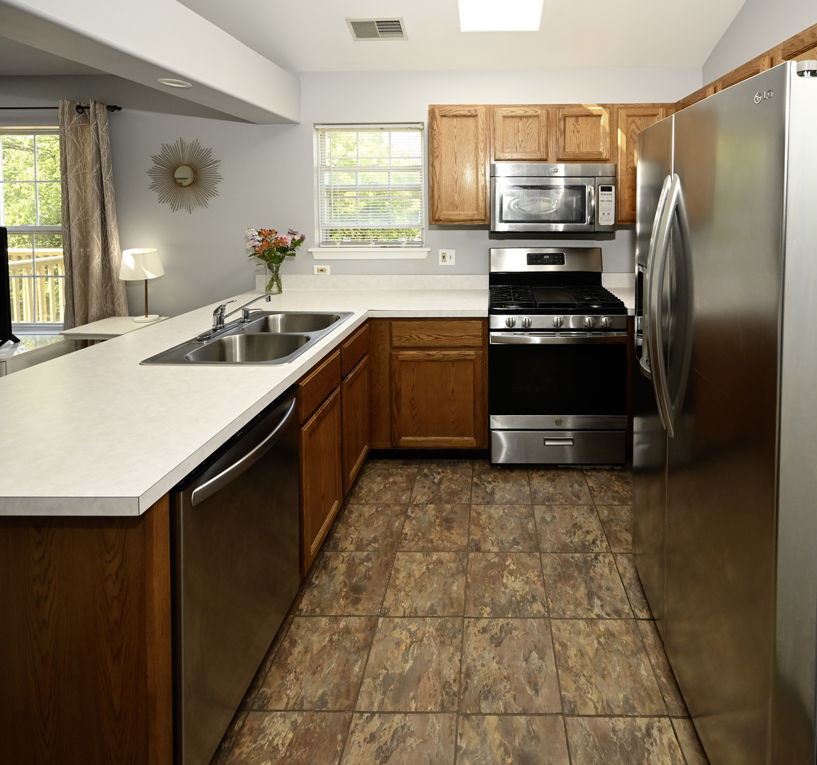 2208 Lake Ridge Drive Glendale Heights IL 60139