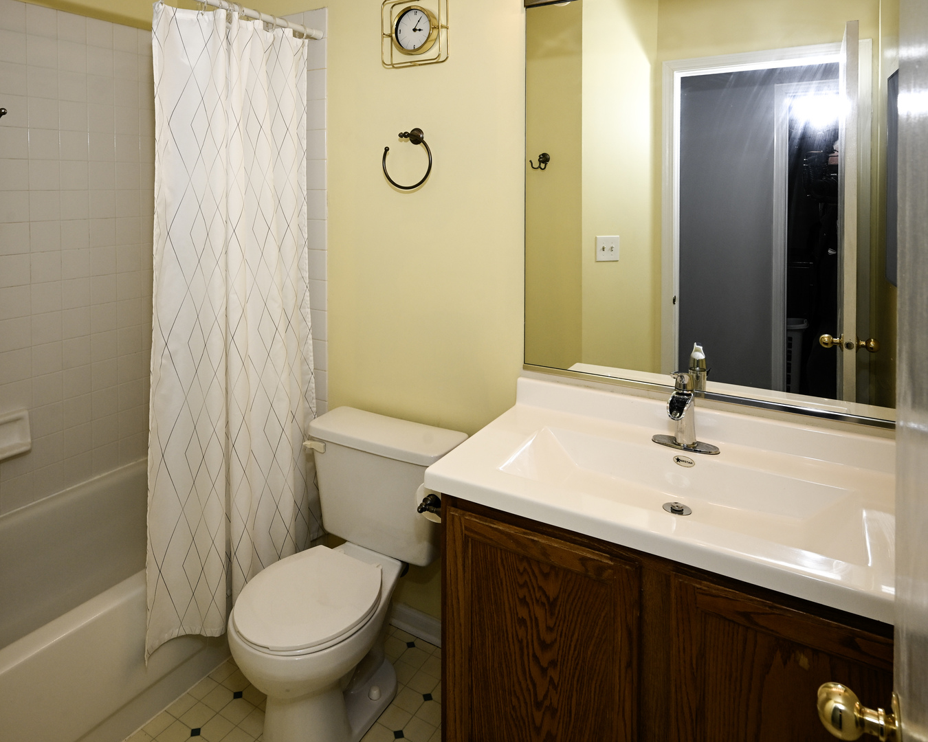 2208 Lake Ridge Drive Glendale Heights IL 60139