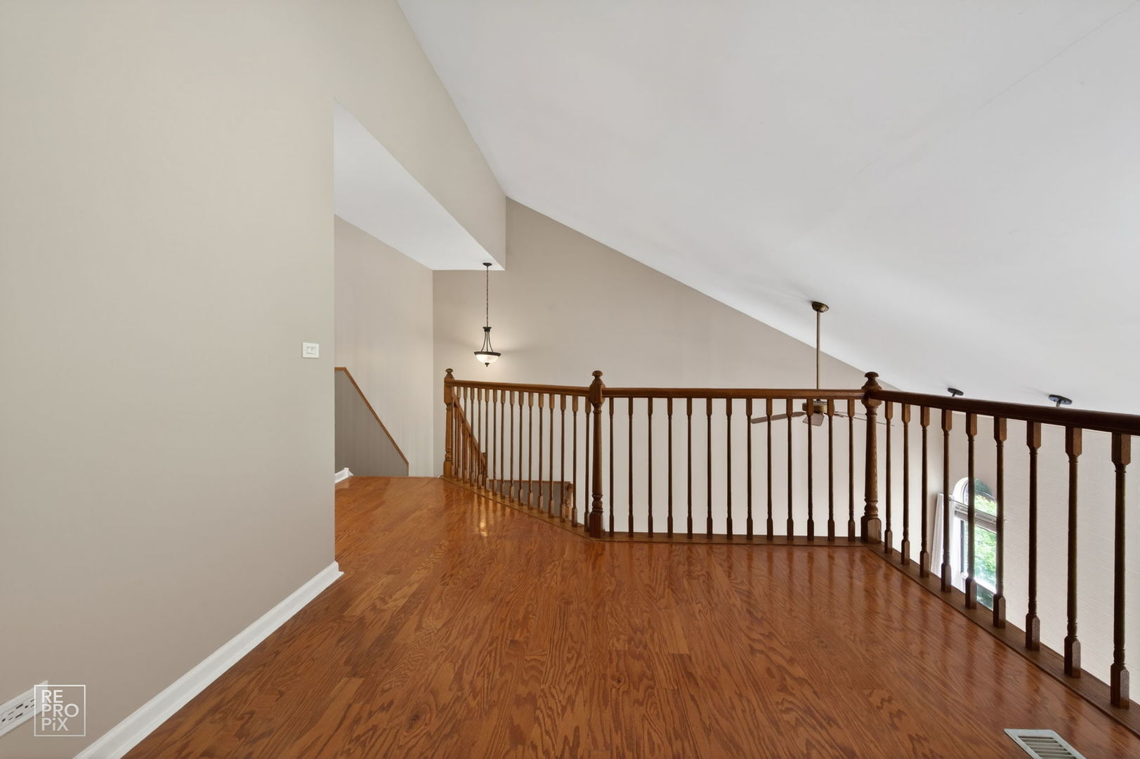 1008 Rockport Drive Carol Stream IL 60188