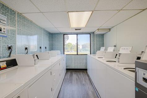 375 Plum Creek Drive Wheeling IL 60090