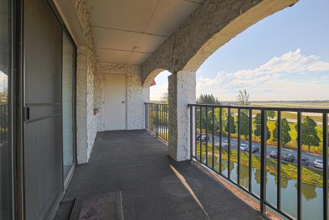 375 Plum Creek Drive Wheeling IL 60090