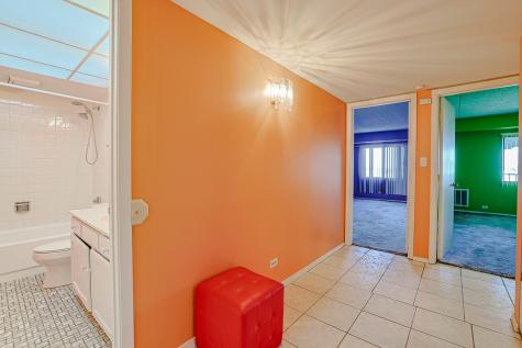 375 Plum Creek Drive Wheeling IL 60090