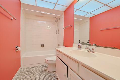 375 Plum Creek Drive Wheeling IL 60090