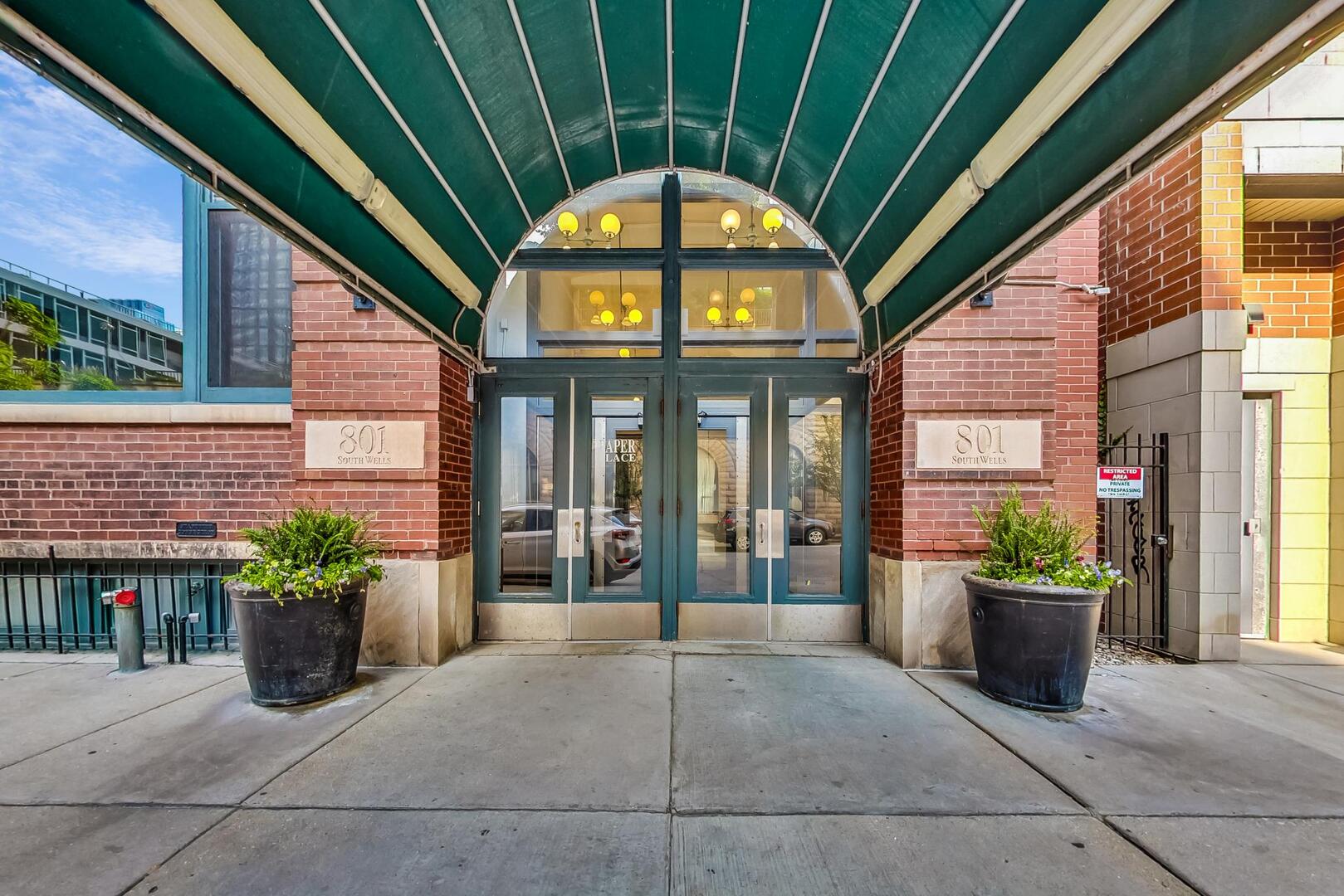 801 South Wells Street Chicago IL 60607