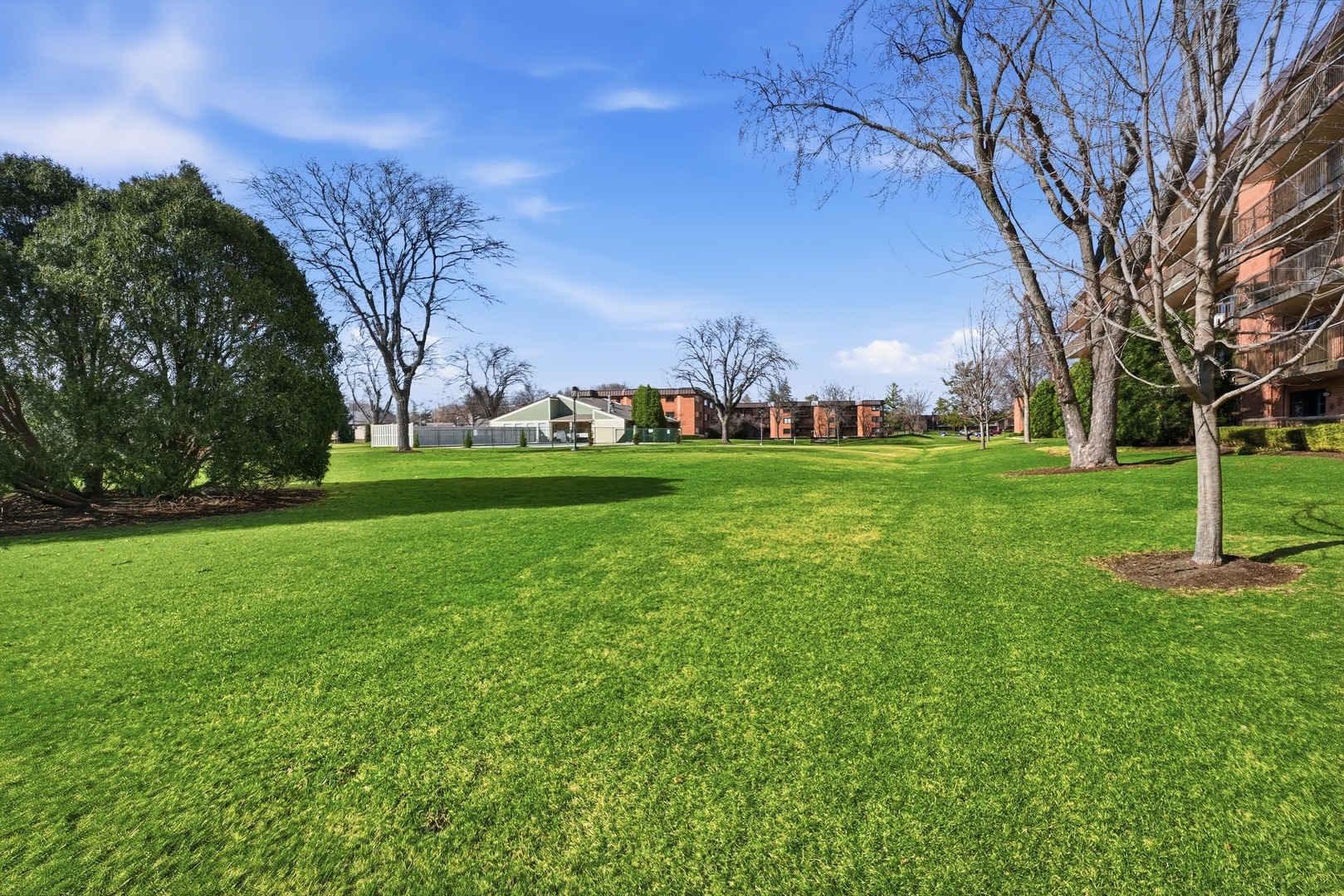 6443 Clarendon Hills Road Willowbrook IL 60527