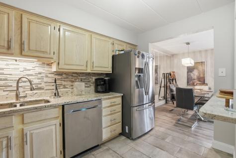 6443 Clarendon Hills Road Willowbrook IL 60527