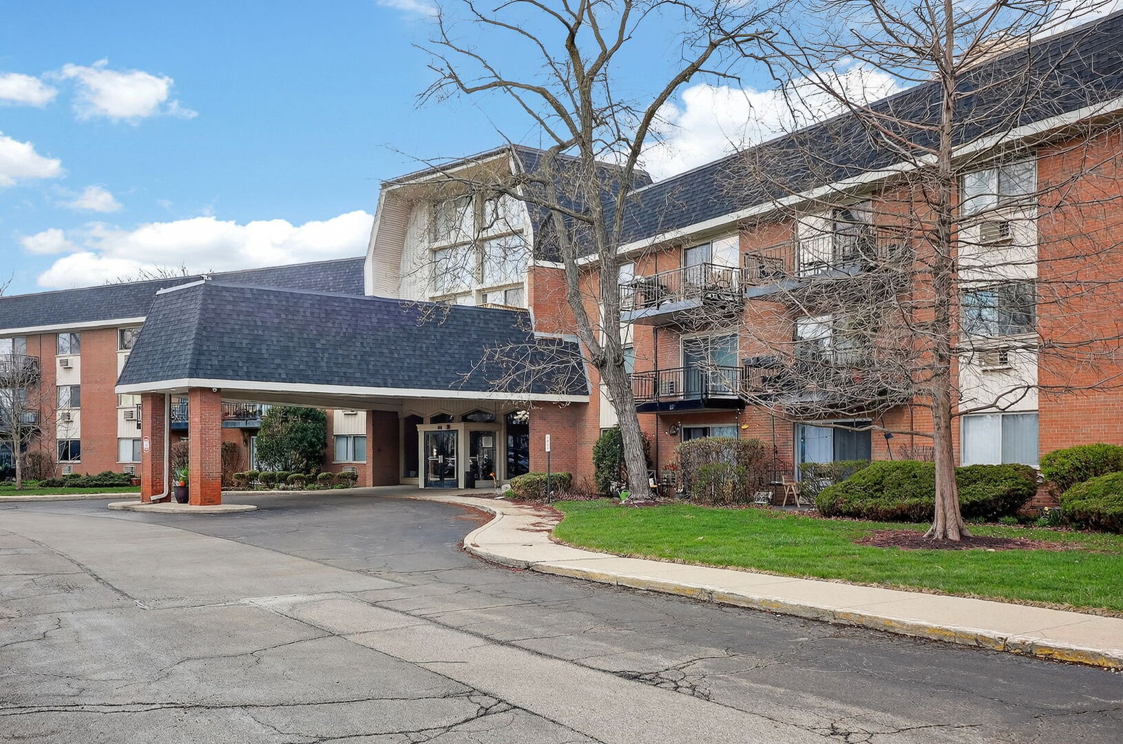 1188 Royal Glen Drive Glen Ellyn IL 60137