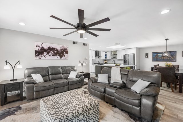 6050 West Eastwood Avenue Chicago IL 60630