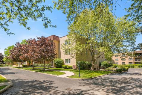 6050 West Eastwood Avenue Chicago IL 60630