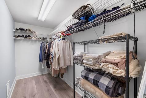 6050 West Eastwood Avenue Chicago IL 60630