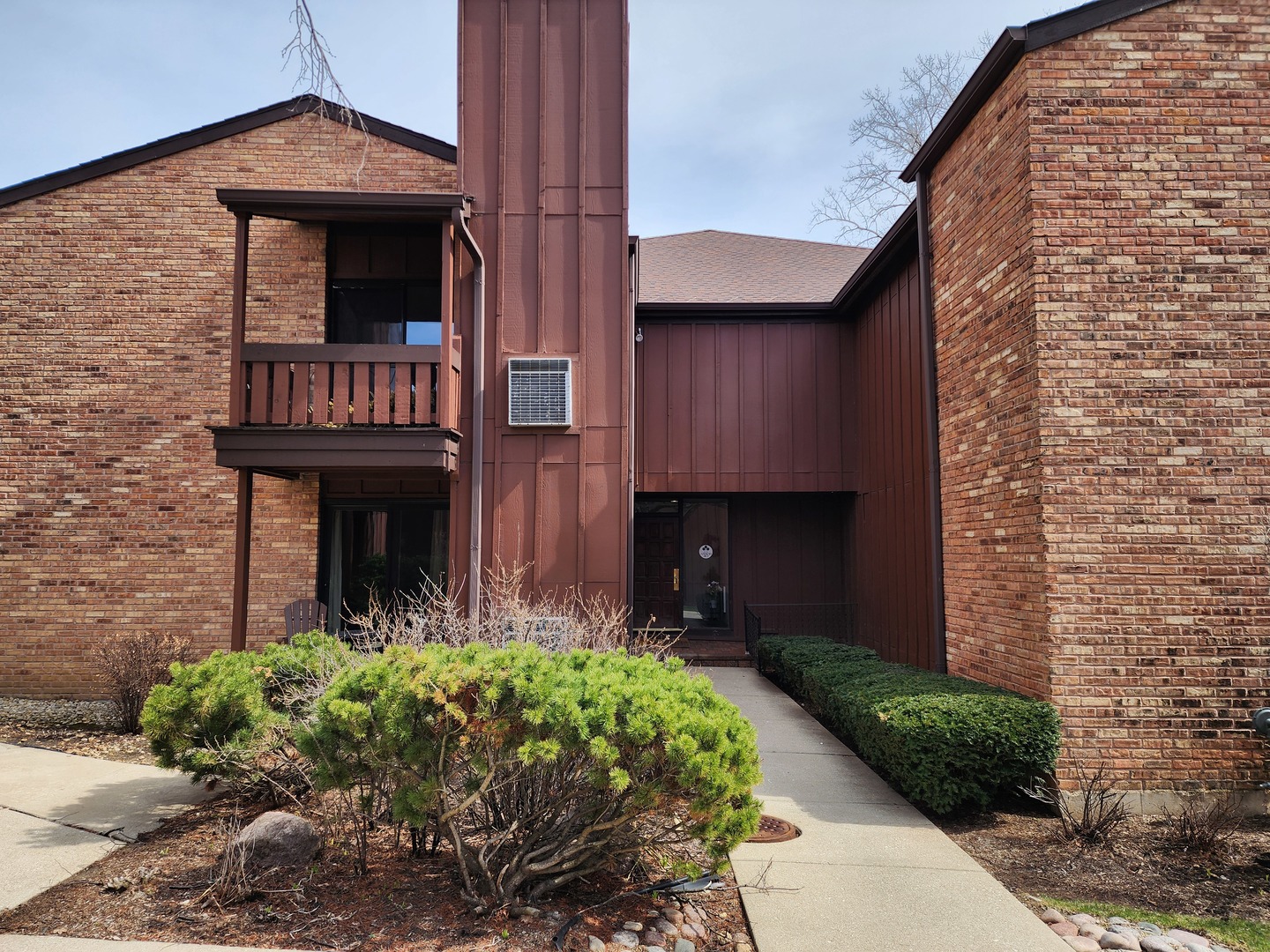 1S055 Spring Road Oakbrook Terrace IL 60181