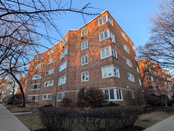 1960 West Hood Avenue Chicago IL 60660
