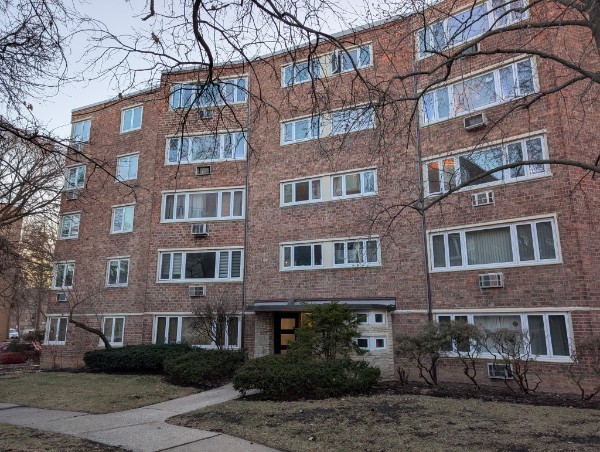 1960 West Hood Avenue Chicago IL 60660