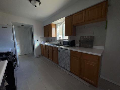 653 Silver Creek Road Woodstock IL 60098
