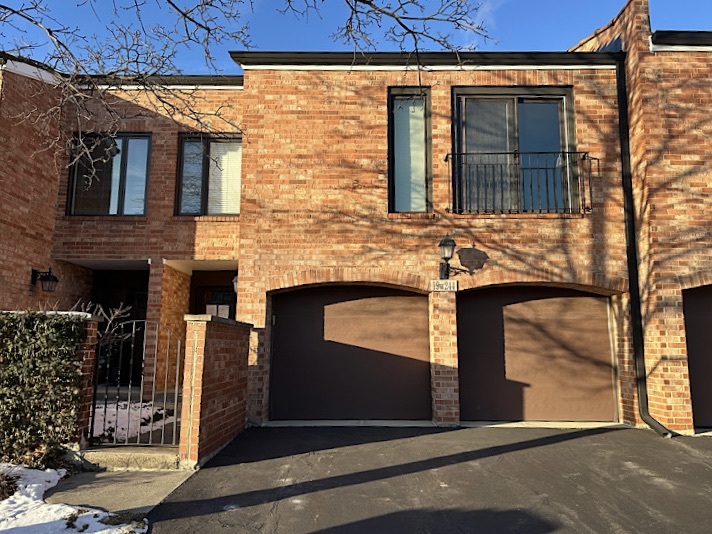 19W244 Governors Trail Oak Brook IL 60523