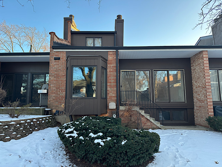 19W244 Governors Trail Oak Brook IL 60523