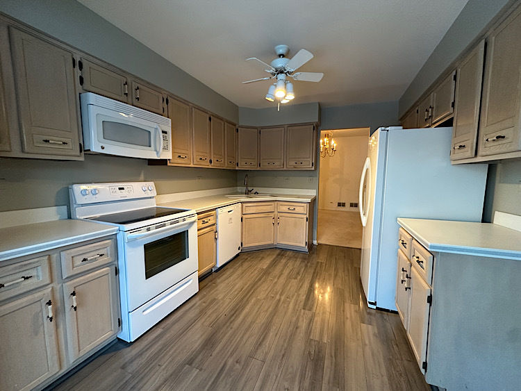 19W244 Governors Trail Oak Brook IL 60523